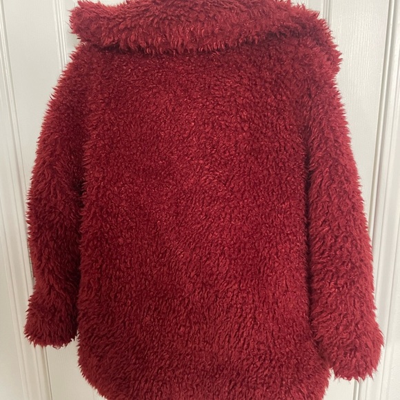 Reddish coat - Picture 2 of 2